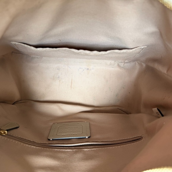 Coach Jules Hobo bag in chalk/white refined pebble leather - Picture 8 of 16